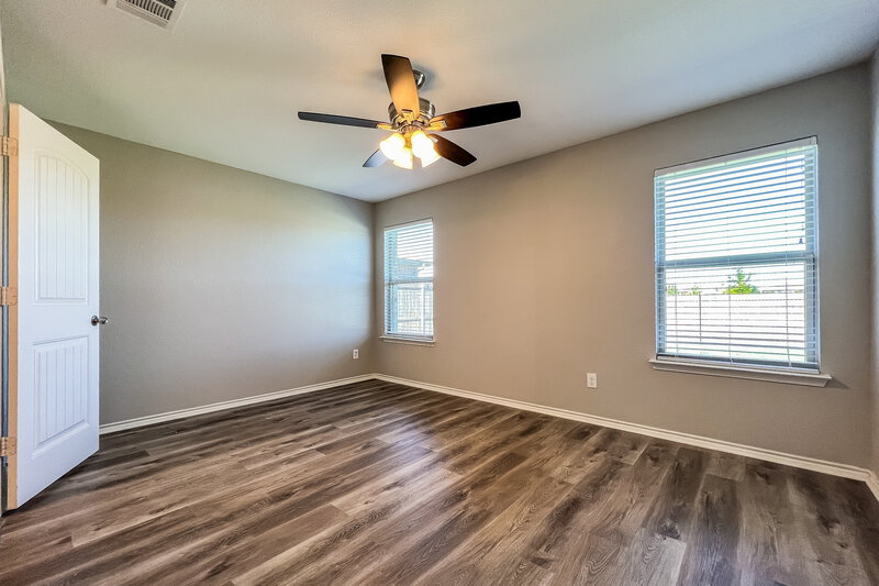 2,210/Mo, 1021 Decker Dr Fate, TX 75189 Main Bedroom View
