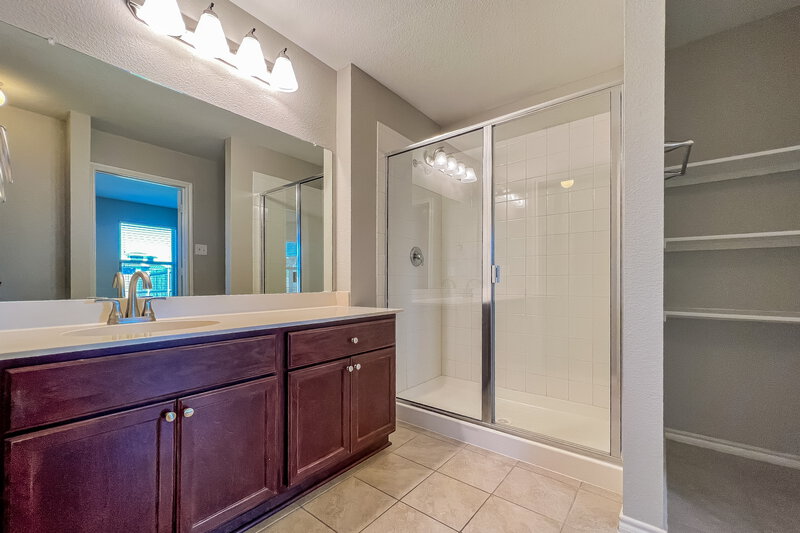 2,210/Mo, 1021 Decker Dr Fate, TX 75189 Main Bathroom View
