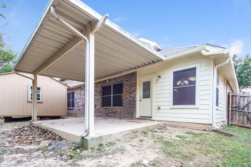 2,405/Mo, 119 Chamblin Dr Cedar Hill, TX 75104 Rear View