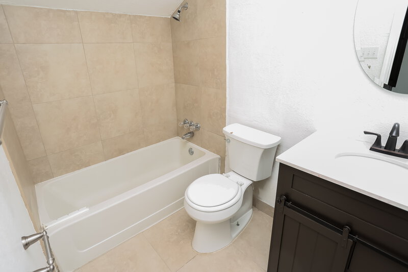 2,205/Mo, 6513 Hughes Dr Watauga, TX 76148 Main Bathroom View