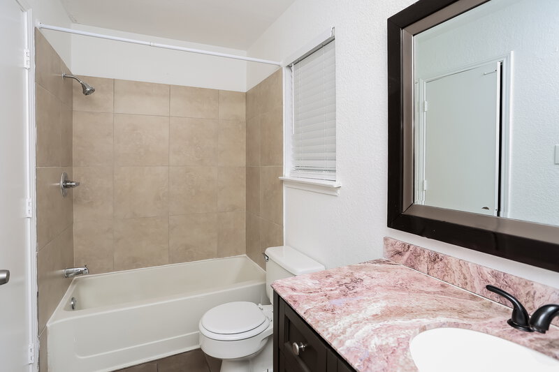 2,205/Mo, 6513 Hughes Dr Watauga, TX 76148 Bathroom View