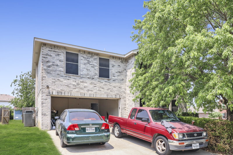 2,800/Mo, 901 Salida Dr Arlington, TX 76001 External View