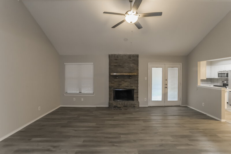2,090/Mo, 1152 Parkhill Ave Saginaw, TX 76179 Living Room View
