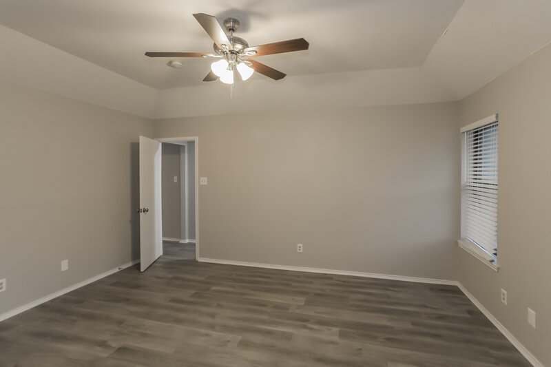 2,090/Mo, 1152 Parkhill Ave Saginaw, TX 76179 Main Bedroom View