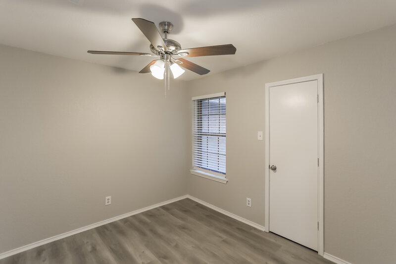 2,090/Mo, 1152 Parkhill Ave Saginaw, TX 76179 Bedroom View 3