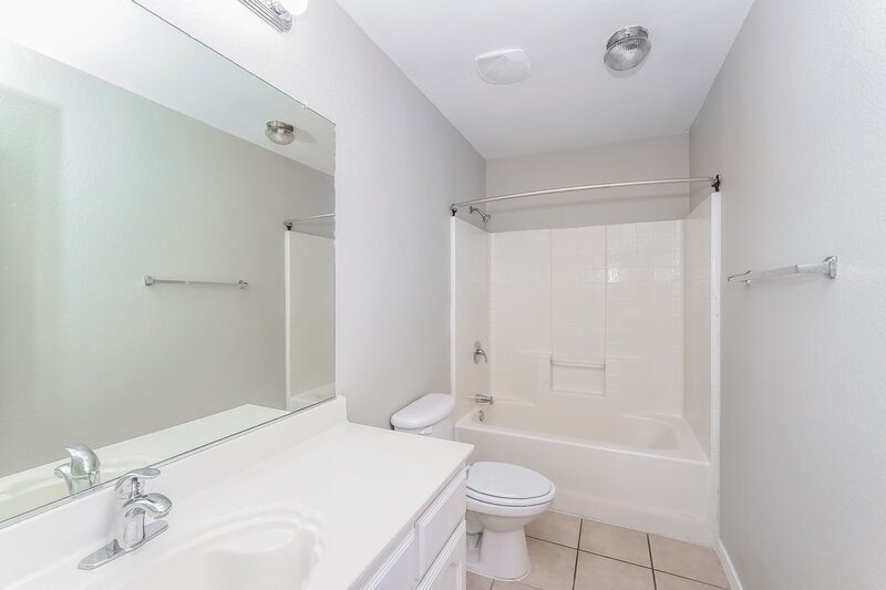 2,165/Mo, 6357 Claire Dr Fort Worth, TX 76131 Bathroom View