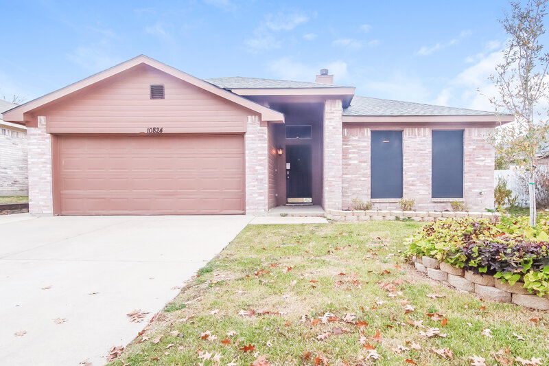 2,105/Mo, 10824 Deauville Cir N Fort Worth, TX 76108 External View