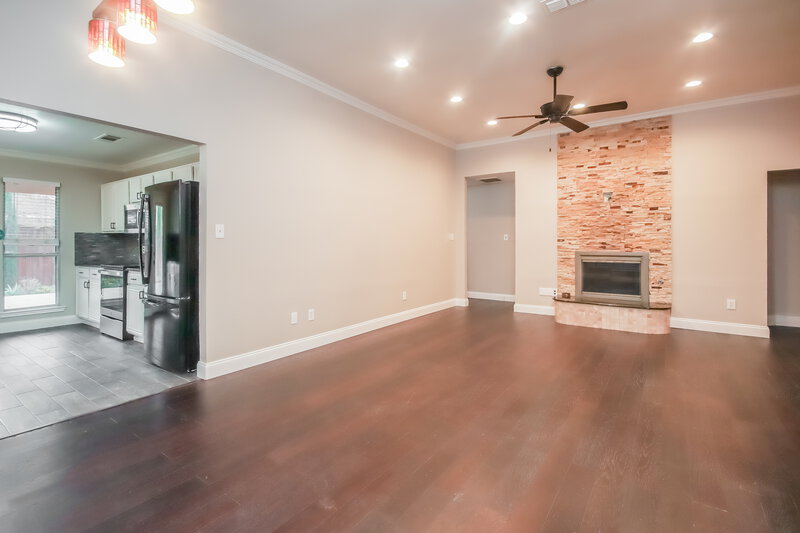 2,105/Mo, 10824 Deauville Cir N Fort Worth, TX 76108 Living Room View