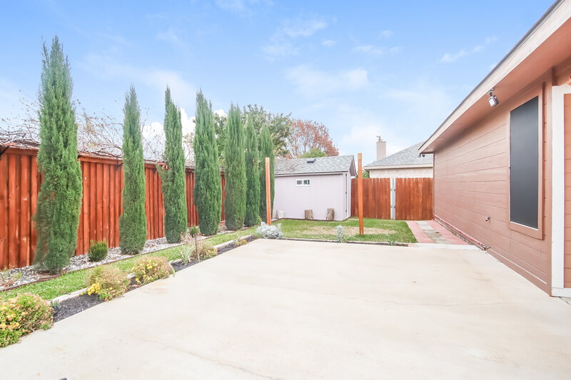 2,105/Mo, 10824 Deauville Cir N Fort Worth, TX 76108 Rear View 2