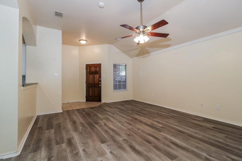 1,980/Mo, 3400 Beatriz Dr Denton, TX 76207 Living Room View