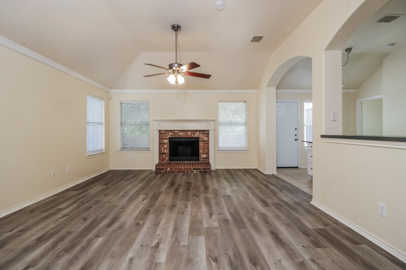 1,980/Mo, 3400 Beatriz Dr Denton, TX 76207 Living Room View 2