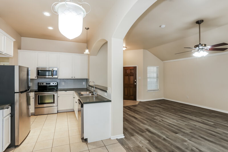 1,935/Mo, 3400 Beatriz Dr Denton, TX 76207 Dining Room View 2