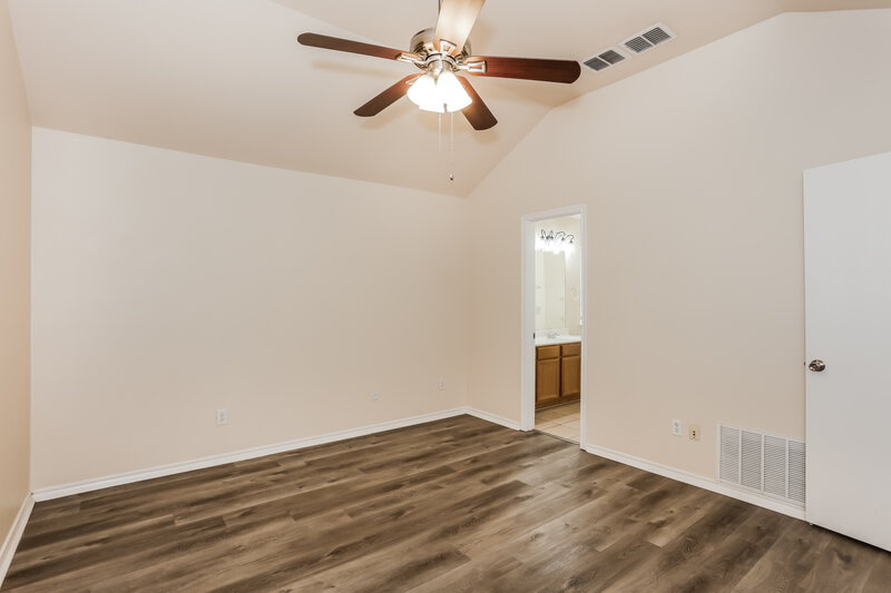 1,935/Mo, 3400 Beatriz Dr Denton, TX 76207 Main Bedroom View 2