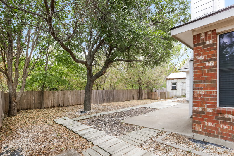 1,935/Mo, 3400 Beatriz Dr Denton, TX 76207 Rear View