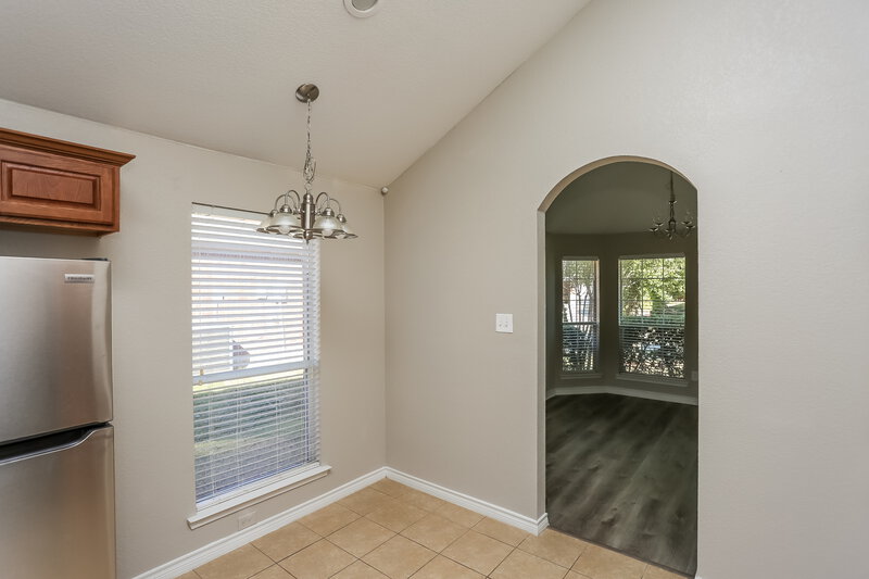 2,245/Mo, 613 Aeronca Dr Saginaw, TX 76179 Breakfast Nook View