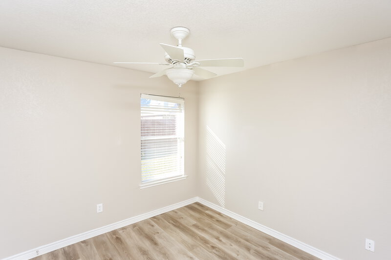 2,245/Mo, 613 Aeronca Dr Saginaw, TX 76179 Bedroom View