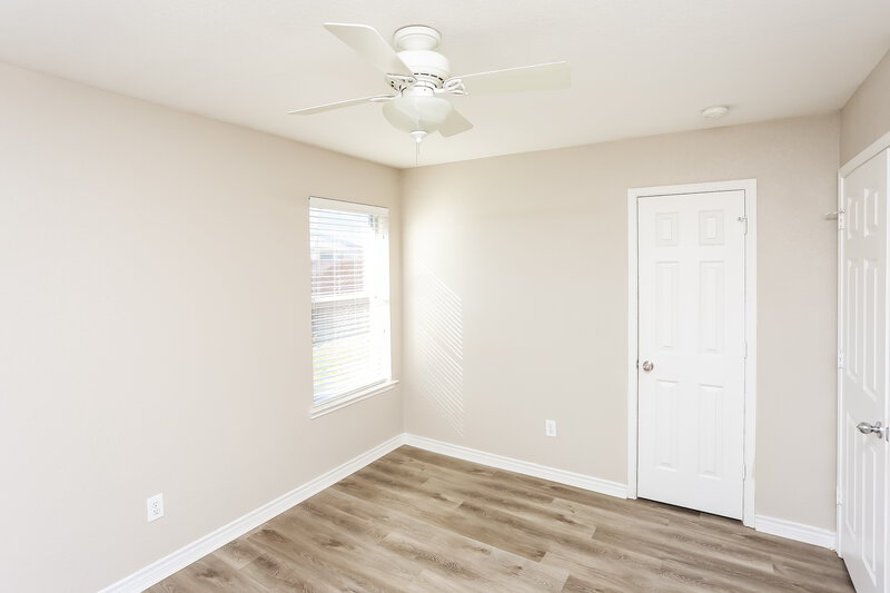 2,245/Mo, 613 Aeronca Dr Saginaw, TX 76179 Bedroom View 4