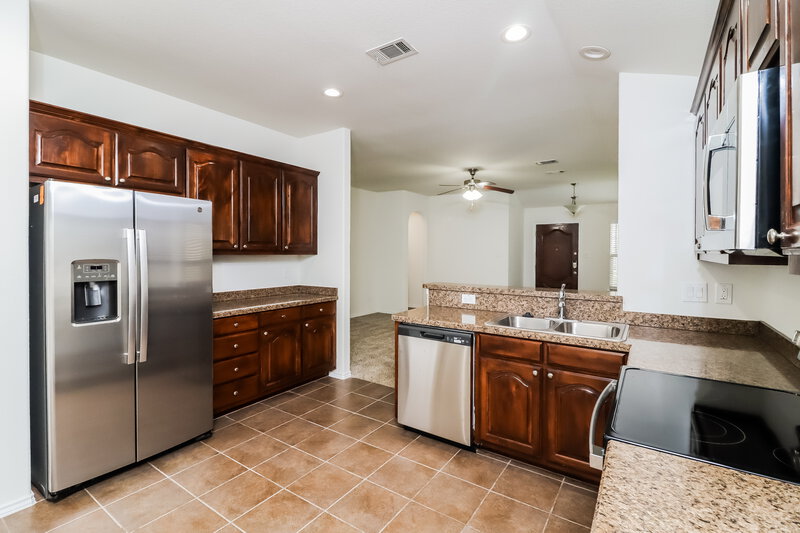 1,970/Mo, 1013 Sunderland Ln Fort Worth, TX 76134 Kitchen View 2