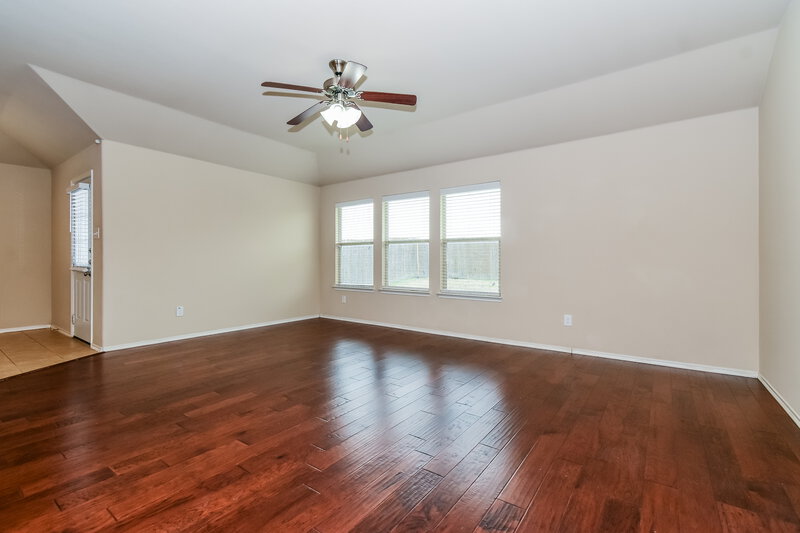0/Mo, 140 Briar Grove Dr Princeton, TX 75407 Living Room View