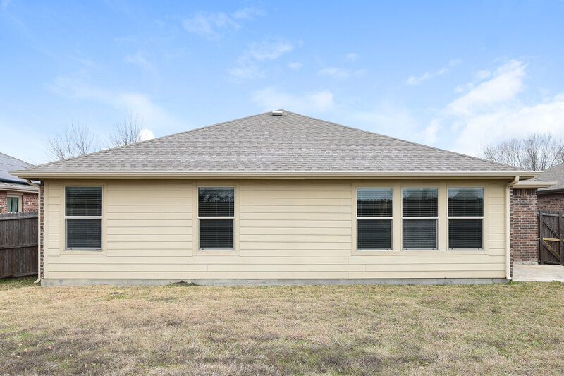 0/Mo, 140 Briar Grove Dr Princeton, TX 75407 Rear View