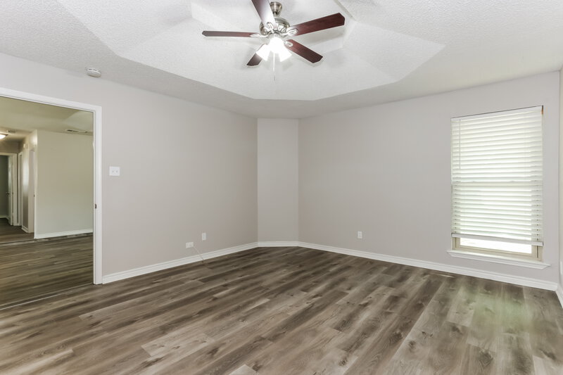 2,125/Mo, 6401 Springfield Dr Arlington, TX 76016 Main Bedroom View