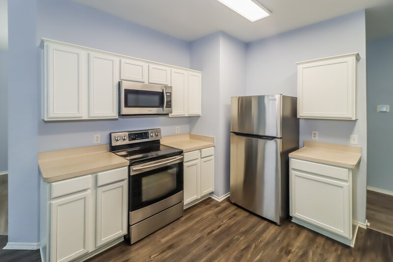 2,430/Mo, 916 Dunkirk Ln Arlington, TX 76017 Kitchen View