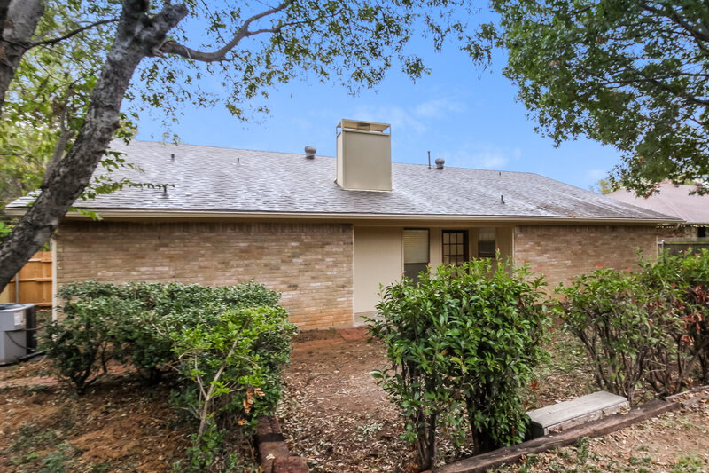 2,395/Mo, 1936 Aspen Dr Lewisville, TX 75077 Rear View