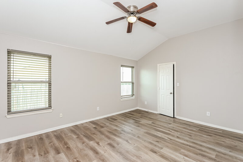 2,120/Mo, 9324 Cynthia Ct Fort Worth, TX 76140 Main Bedroom View