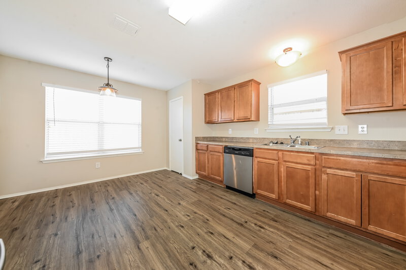 2,290/Mo, 210 Amherst Dr Forney, TX 75126 Kitchen View