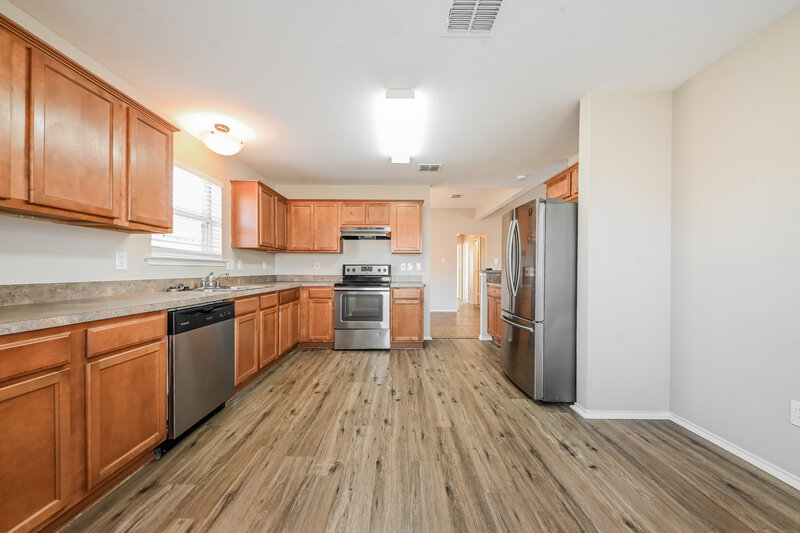 2,290/Mo, 210 Amherst Dr Forney, TX 75126 Kitchen View 2