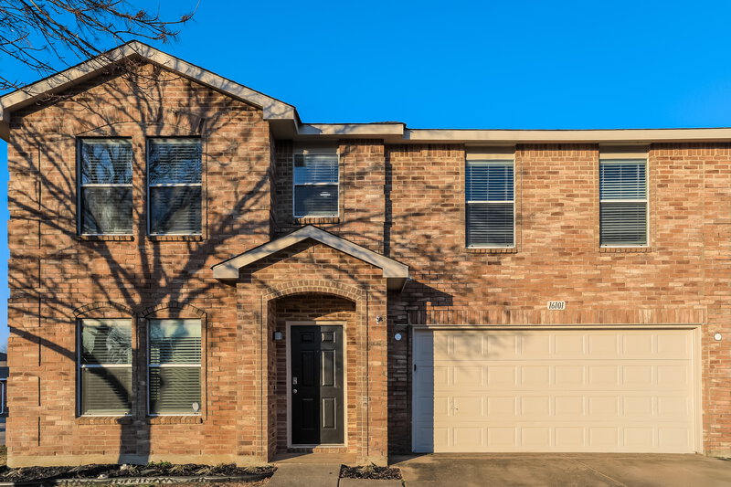 2,085/Mo, 16101 Hollyhill Ct Fort Worth, TX 76247 External View