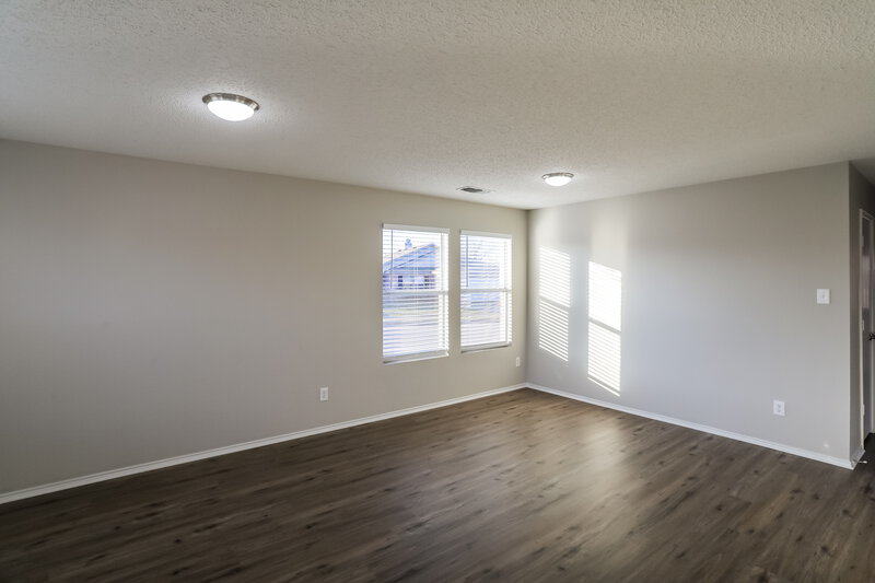 2,085/Mo, 16101 Hollyhill Ct Fort Worth, TX 76247 Family Room View 2