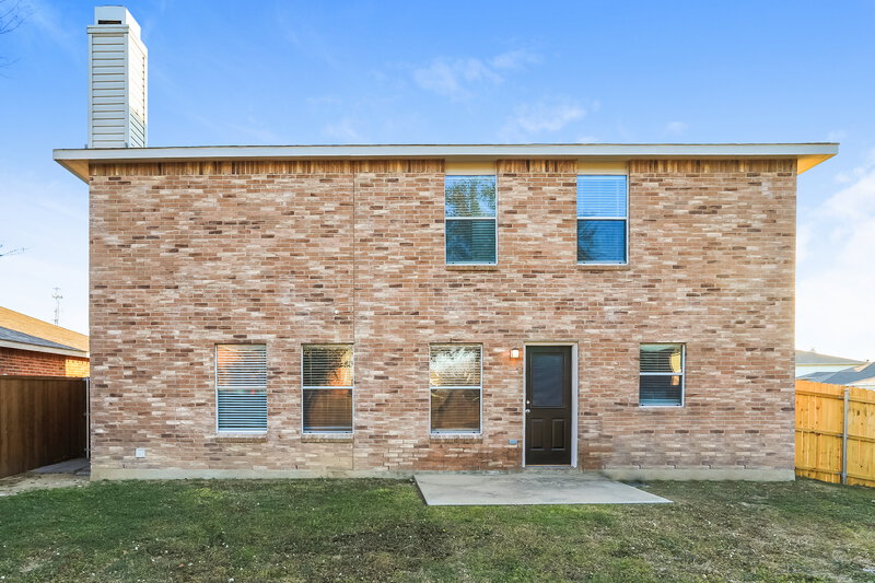 2,085/Mo, 16101 Hollyhill Ct Fort Worth, TX 76247 Rear View
