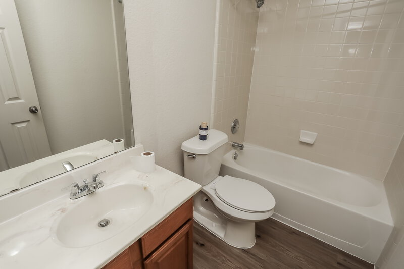 2,460/Mo, 1917 Sail Fish Dr Mansfield, TX 76063 Bathroom View