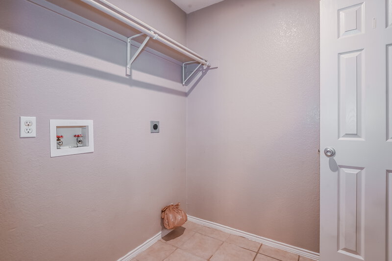 2,025/Mo, 512 Pinto Ln Forney, TX 75126 Laundry Room View