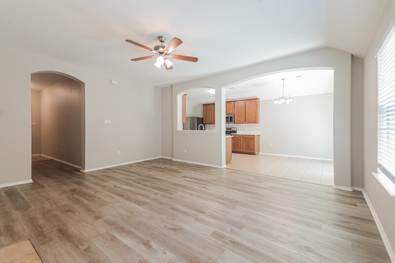 1,920/Mo, 904 Starling Ln Aubrey, TX 76227 Living Room View 3