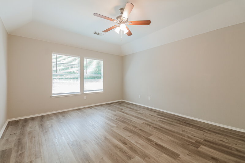 1,920/Mo, 904 Starling Ln Aubrey, TX 76227 Main Bedroom View