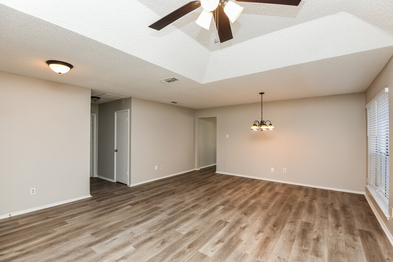 2,345/Mo, 4648 Feathercrest Dr Fort Worth, TX 76137 Dining Room View 2