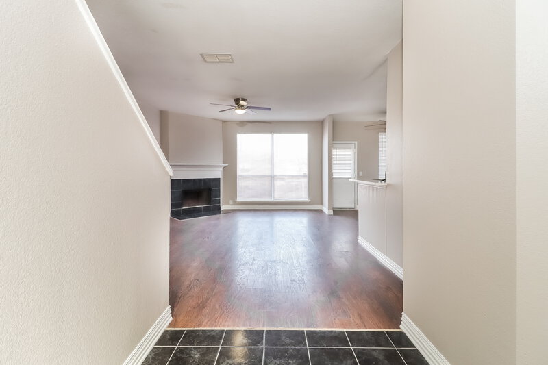 2,715/Mo, 3354 Roddy Dr Fort Worth, TX 76123 Foyer View