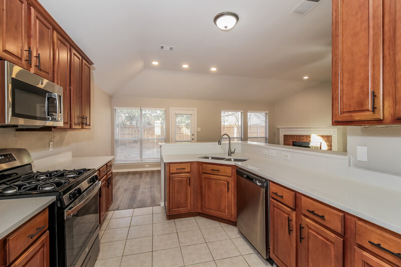 2,645/Mo, 2921 Custer Dr Corinth, TX 76210 Kitchen View 2