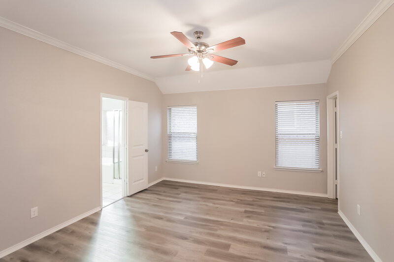 2,055/Mo, 509 Wounded Knee Dr Aubrey, TX 76227 Main Bedroom View