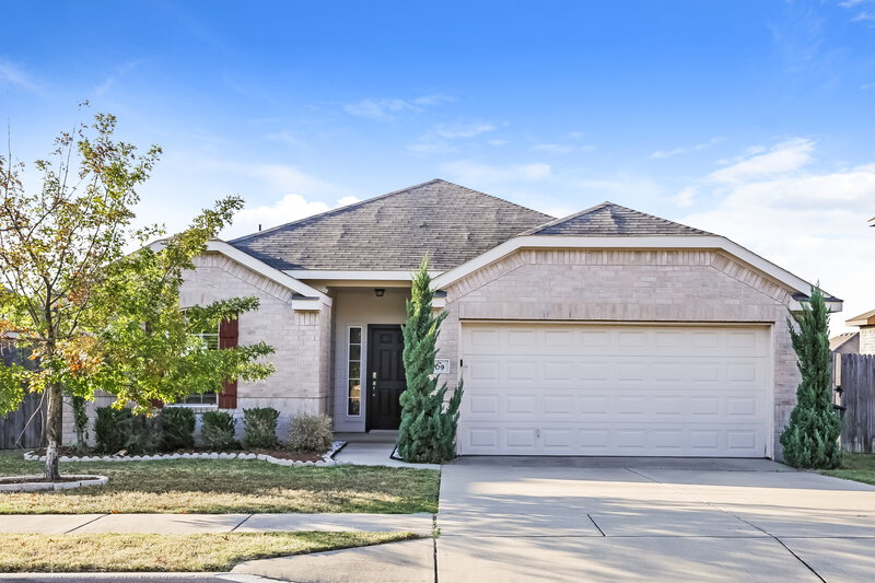 2,030/Mo, 409 Roundrock Ln Fort Worth, TX 76140 External View