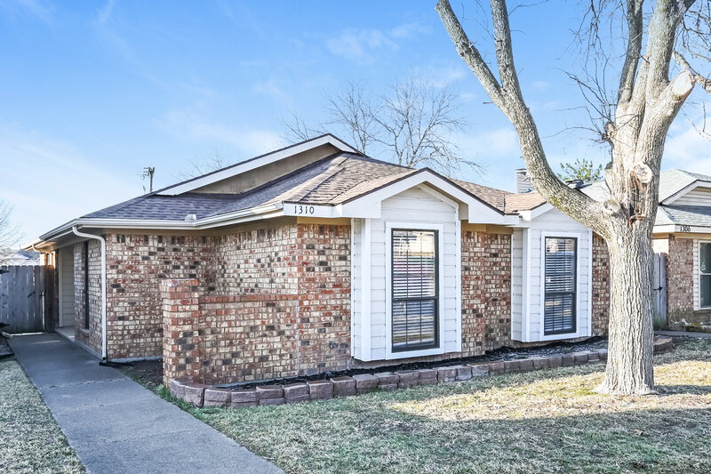 2,065/Mo, 1310 Smokehouse St Mesquite, TX 75149 External View