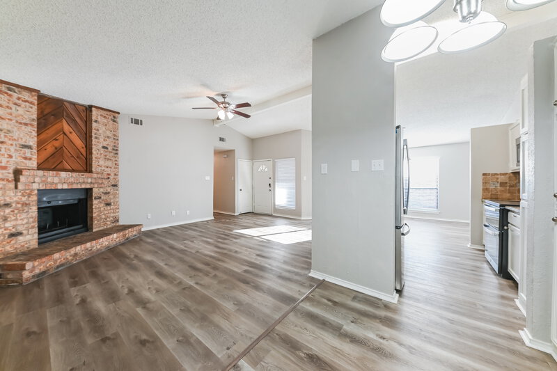 2,065/Mo, 1310 Smokehouse St Mesquite, TX 75149 Dining Room View