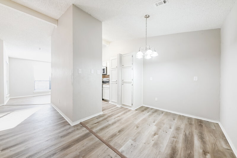 2,065/Mo, 1310 Smokehouse St Mesquite, TX 75149 Breakfast Nook View