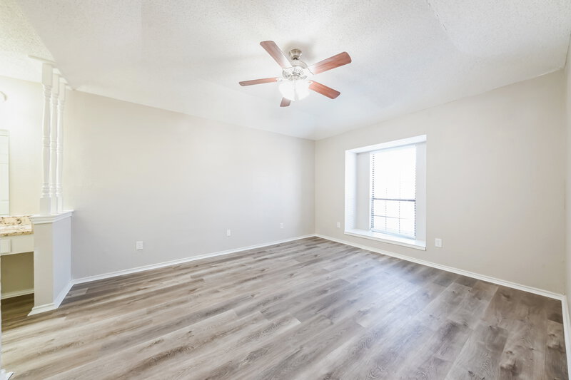 2,065/Mo, 1310 Smokehouse St Mesquite, TX 75149 Main Bedroom View