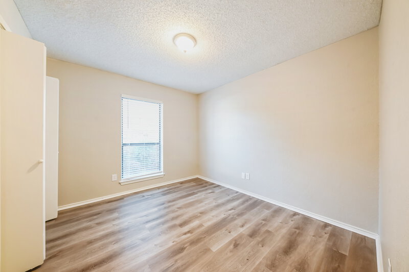 2,065/Mo, 1310 Smokehouse St Mesquite, TX 75149 Bedroom View