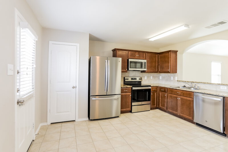 2,055/Mo, 1216 Basswood Ln Royse City, TX 75189 Kitchen View