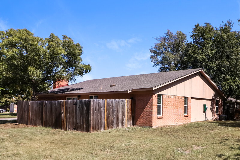 2,090/Mo, 3300 Chalmette Ct Forest Hill, TX 76140 Rear View