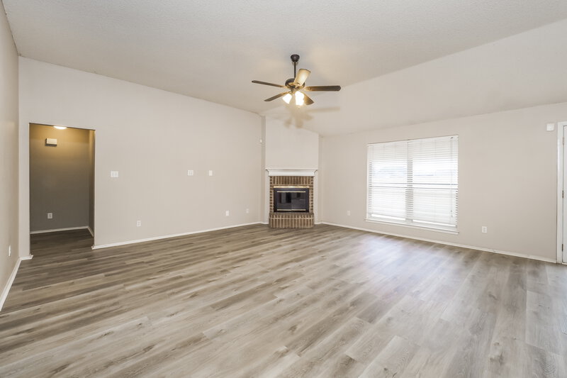 2,395/Mo, 317 Willowstone Trl Saginaw, TX 76179 Living Room View